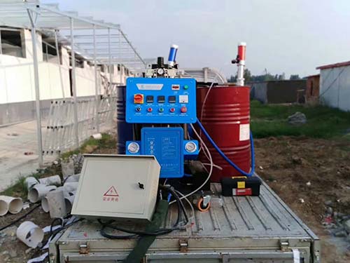 聚氨酯保溫節能的發泡機都有哪些型號?(圖1) 發泡聚氨酯材料的施工設備